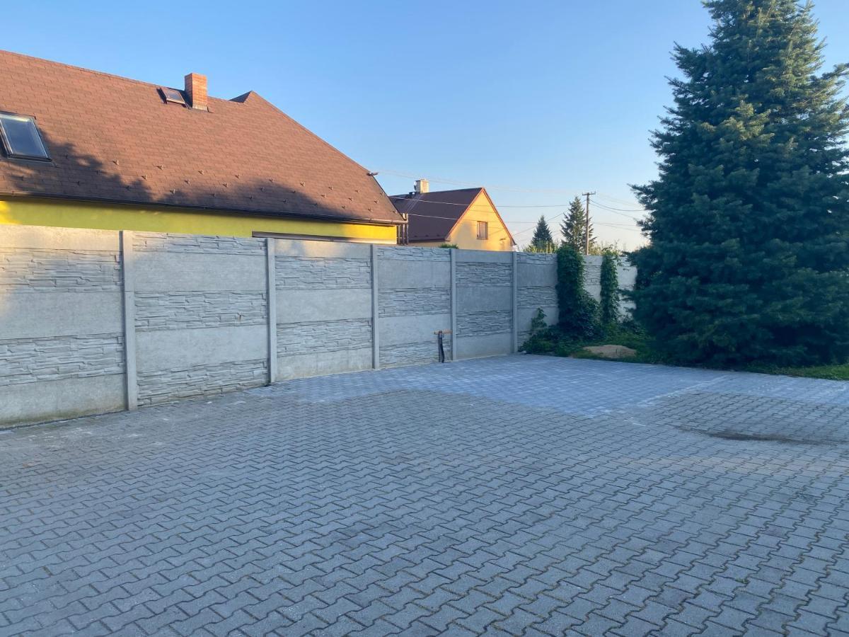 Penzio Ostrava Apartman Kültér fotó